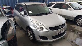 2011 Suzuki Swift Hatch Photo