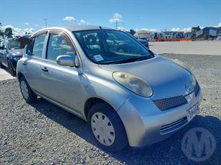 2004 Nissan March Hatch Photo