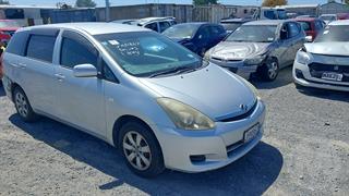 2006 Toyota Wish Station Wagon Photo