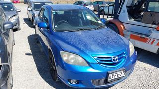 2005 Mazda Axela Hatch Photo