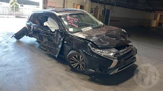 2021 Mitsubishi Outlander LS 2.4P/CVT Station Wagon Photo