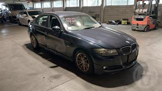 2010 BMW 320i Sedan Photo