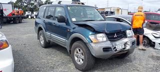 2001 Mitsubishi Pajero 4WD 3.5MPI LWB GLS Station Wagon Photo
