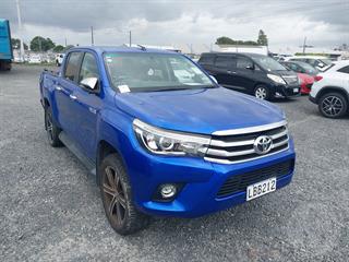 2017 Toyota Hilux SR5 TD DC 2.8D/4WD/ 4D Dual Cab Utility Photo