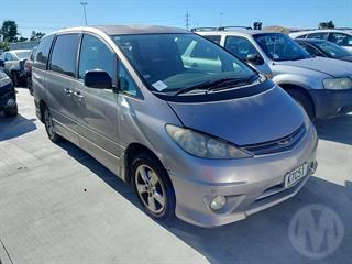 2005 Toyota Estima Station Wagon Photo