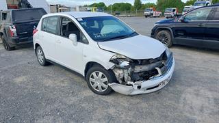 2009 Nissan Tiida 1.8 Petrol Hatch ST Hatch Photo