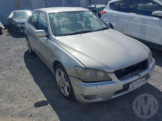 2005 Lexus IS200 2.0P Sedan 4A Sedan Photo