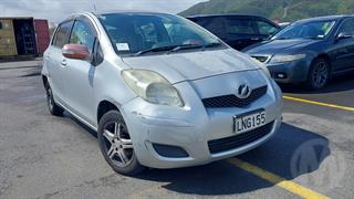 2008 Toyota Vitz Hatch Photo