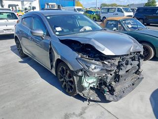 2014 Mazda Axela Hatch Photo