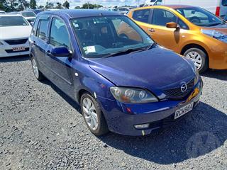 2004 Mazda Demio Hatch Photo
