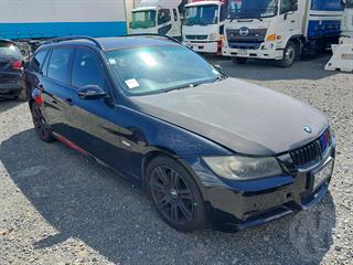 2007 BMW 320i Touring Photo