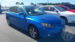 2005 Mazda Axela Hatch Photo