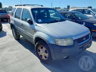 2001 Ford Escape Station Wagon Photo