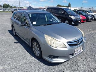 2010 Subaru Legacy AWD Station Wagon Photo