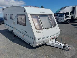 2004 Caravan Swift Challenger 500 Caravan Photo