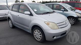2002 Toyota IST Hatch Photo