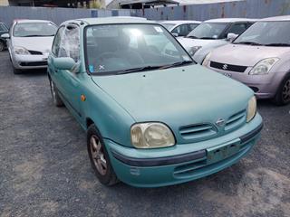 2000 Nissan March Hatch Photo