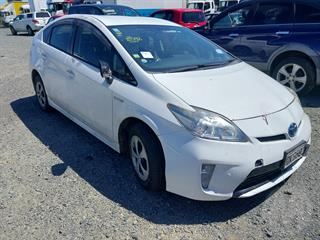 2012 Toyota Prius Hybrid Hatch Photo