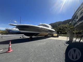 2011 Riviera 5000 Sport Yacht Boat (Sports cruiser) Photo