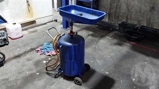 oil Drainer Workshop Equipment Photo