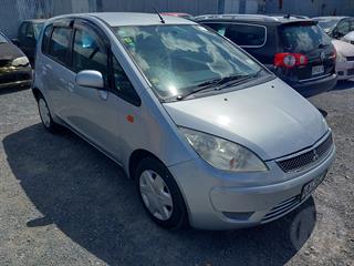2011 Mitsubishi Colt Hatch Photo