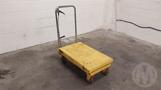 Scissor Lift Trolley 500kg Workshop Equipment Photo