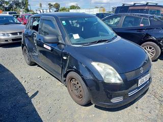2005 Suzuki Swift Hatch Photo