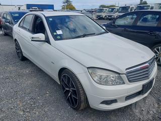 2010 Mercedes-Benz C200 Sedan Photo