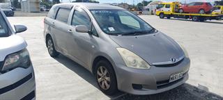 2006 Toyota Wish Station Wagon Photo