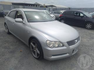 2005 Toyota Markx Sedan Photo