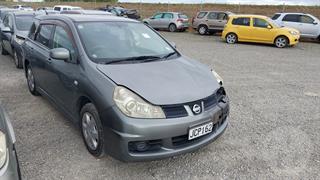 2006 Nissan Wingroad Station Wagon Photo