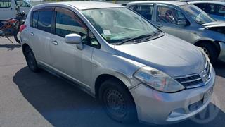2009 Nissan Tiida Hatch Photo