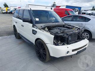 2010 Landrover Range Rover Sport HSE Station Wagon Photo