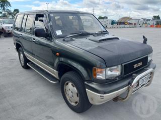 1993 Isuzu Bighorn Station Wagon Photo