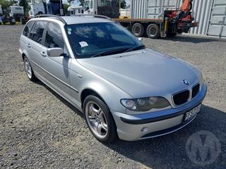 2004 BMW 318i Touring Photo