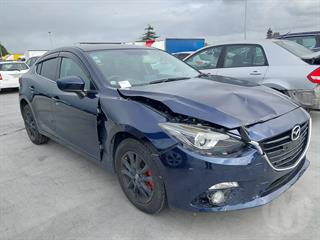 2014 Mazda Axela Sedan Photo