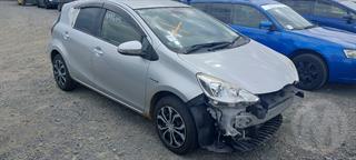 2016 Toyota Aqua Hatch Photo