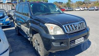 2004 Toyota Landcruiser Prado 3.0DT 4WD RV W5 5M Station Wagon Photo