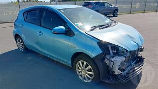 2015 Toyota Aqua Hatch Photo