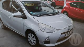 2013 Toyota Aqua Hatch Photo