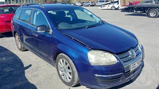 2007 Volkswagen Golf TSI Station Wagon Photo