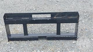 Wolverine PFF2-13-45W Full Size Skidsteer Fork Frame Photo