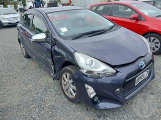 2015 Toyota Aqua Hybrid Hatch Photo