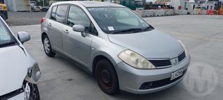 2005 Nissan Tiida Hatch Photo