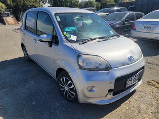 2013 Toyota Porte Hatch Photo