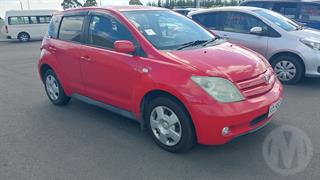 2002 Toyota IST Hatch Photo