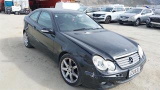 2005 Mercedes-Benz C200 Kompressor Hatch Photo