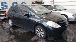 2012 Nissan Tiida Hatch Photo