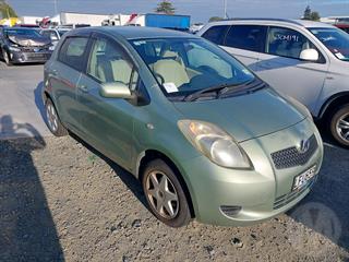 2006 Toyota Vitz Hatch Photo