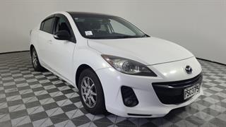 2011 Mazda Axela 4D Sedan Photo